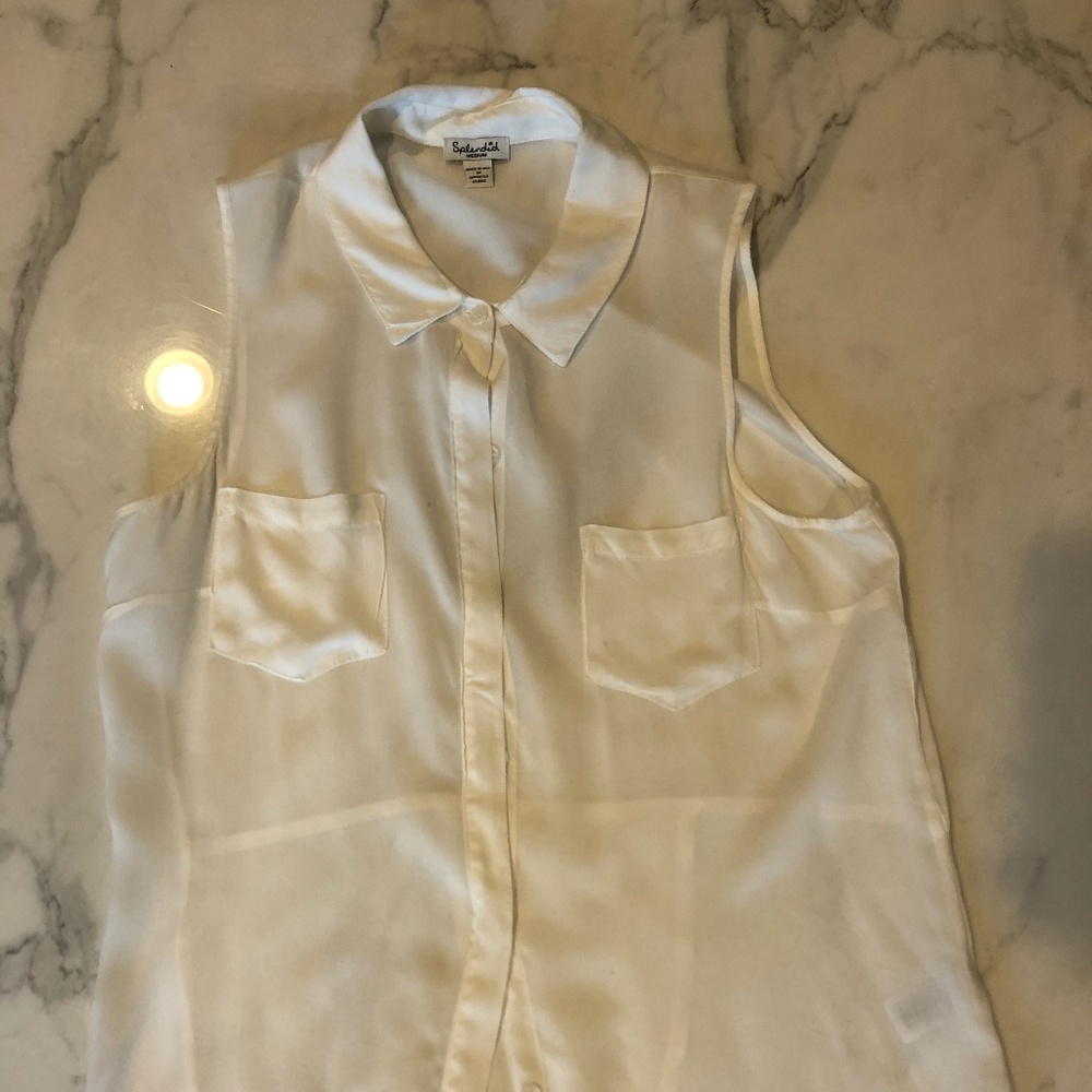 Sleeveless white Splendid collared blouse